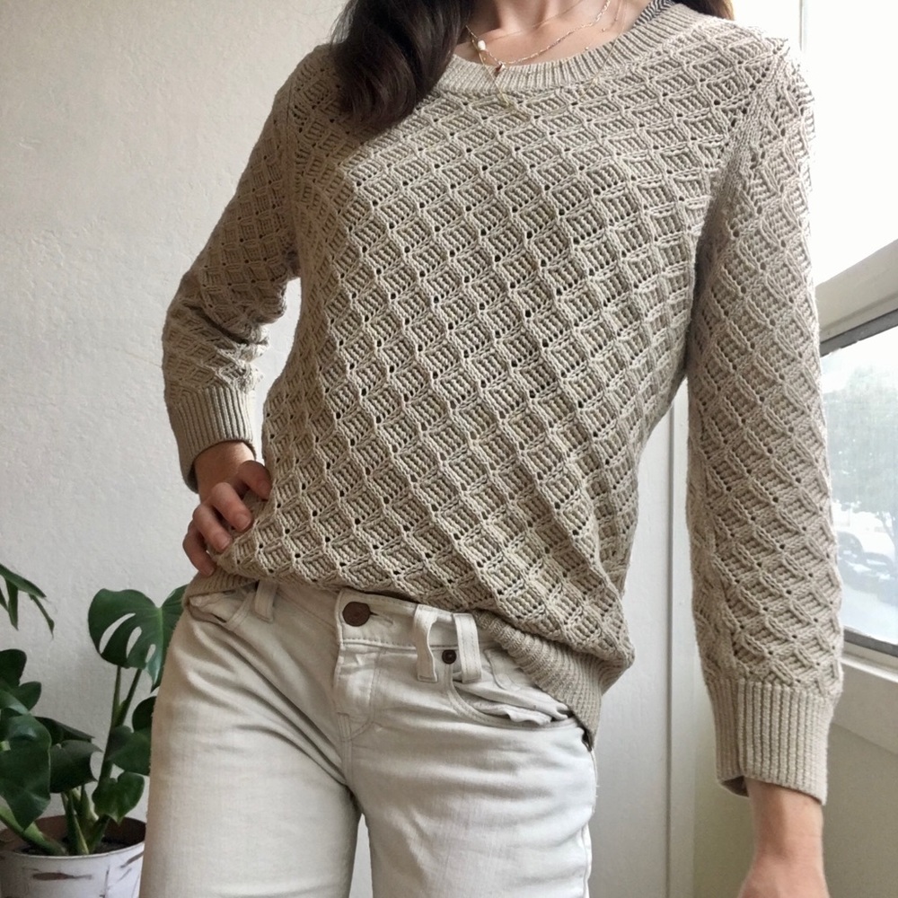 Beige knit sweater Banana Republic